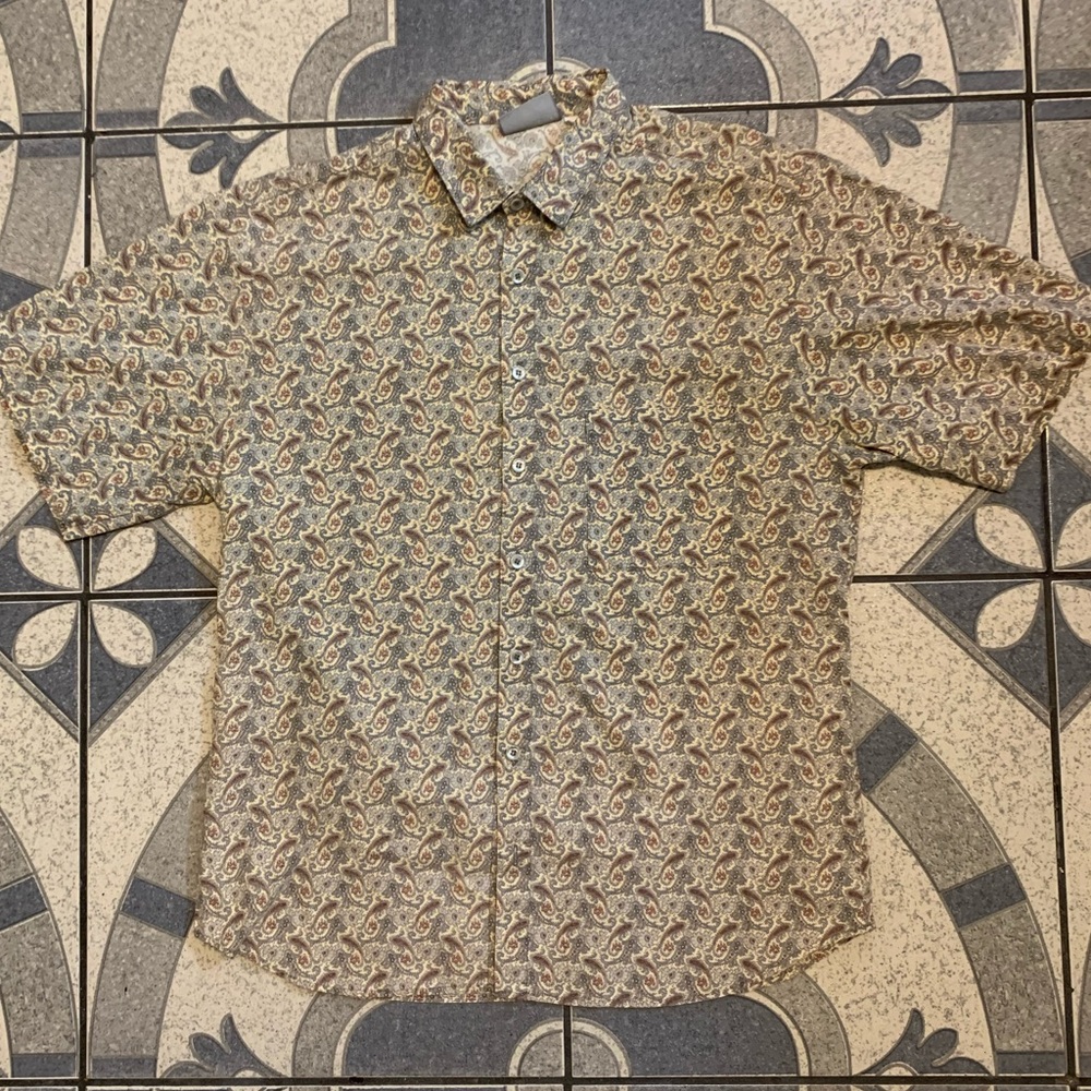 Vintage Paisley Short Sleeve Button Down Short L